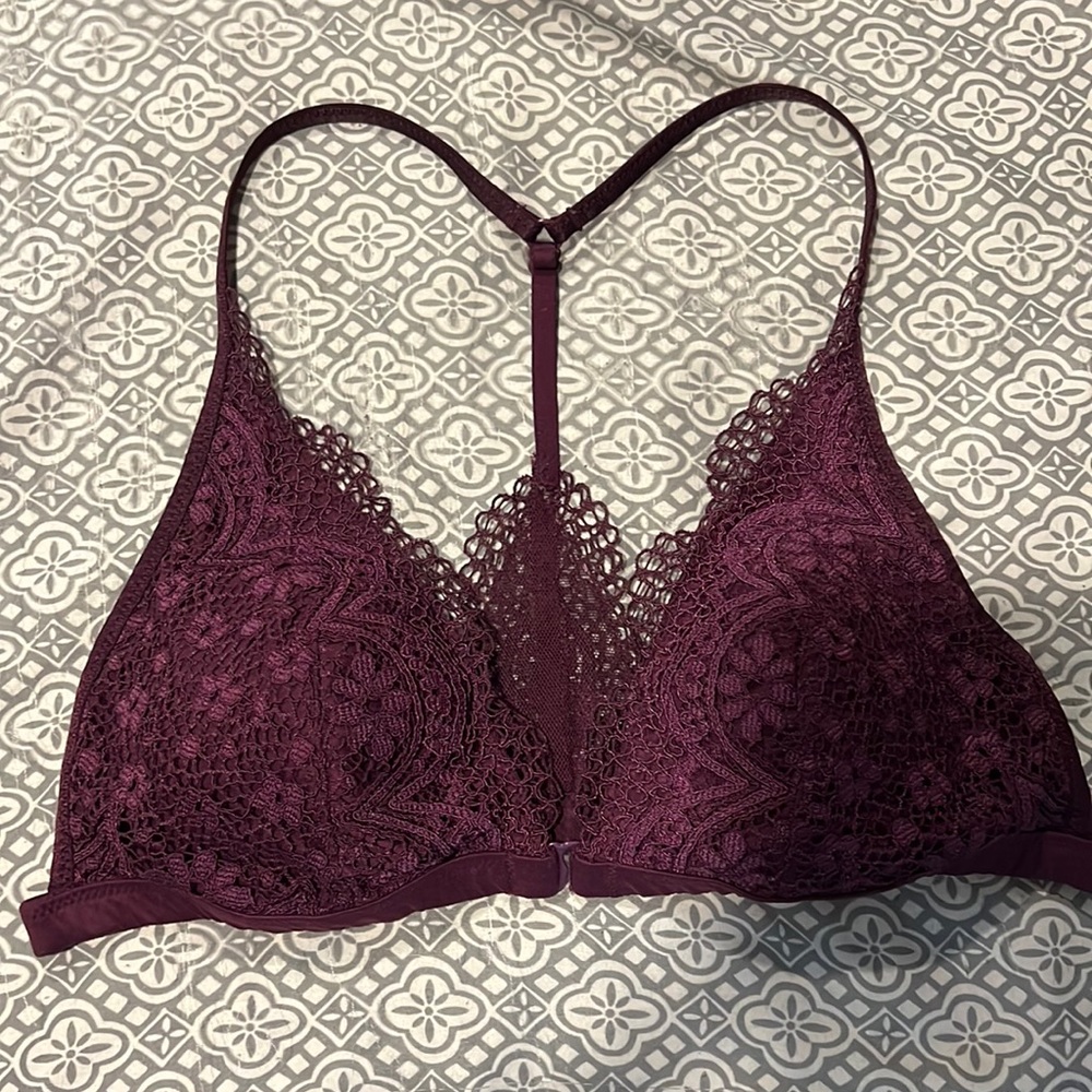 Victoria’s Secret Bralette, Medium